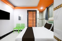 Hotel O AB Executive Lodging 