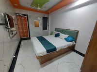 Hotel O AB Executive Lodging 