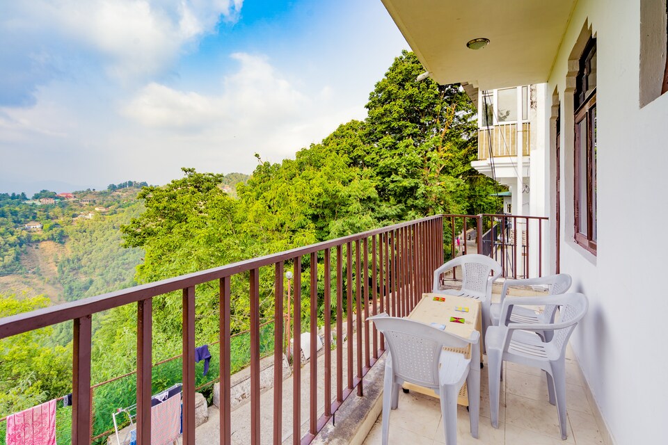 OYO Home 13726 Cozy 2BHK, Company Garden Mussoorie, Mussoorie