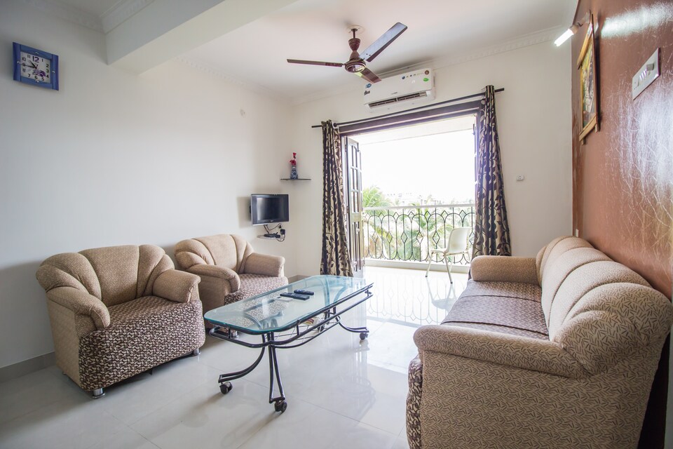 OYO 13733 Home Graceful 1BHK Candolim, Candolim Goa, Goa
