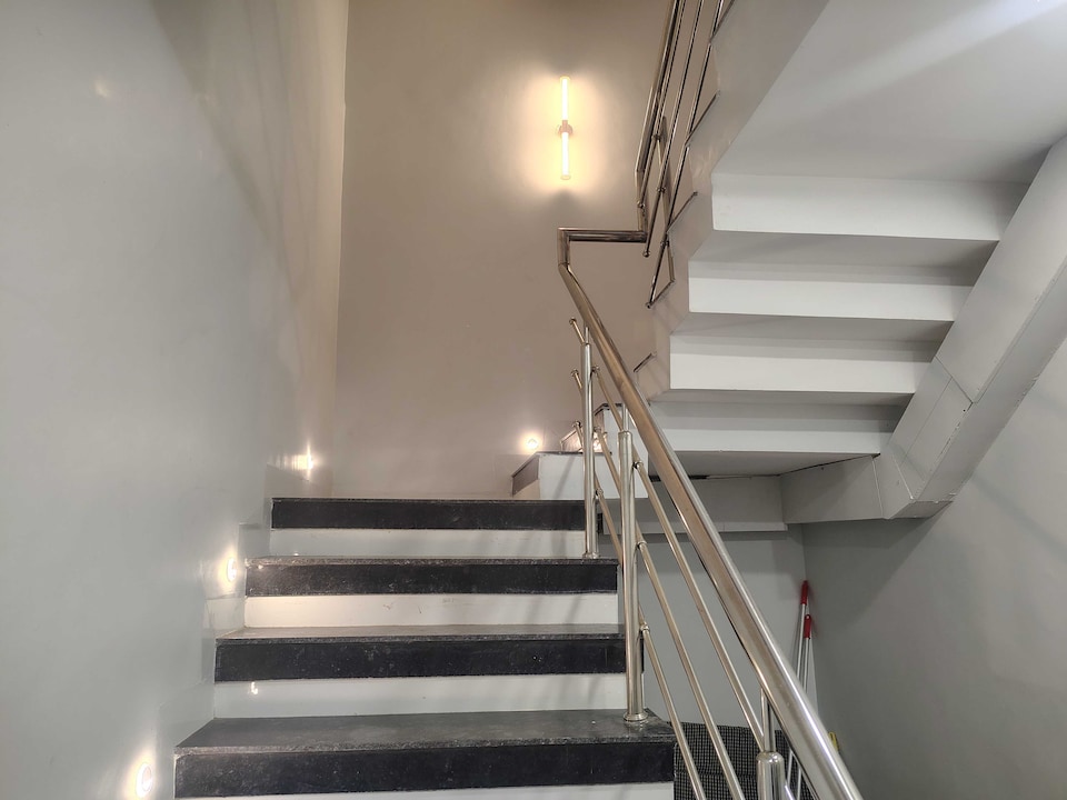 Hotel O 999, Vijay Nagar Indore, Indore