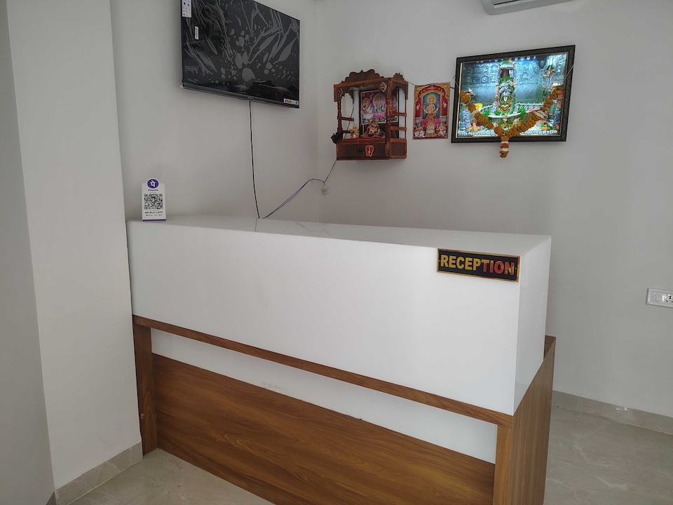 Hotel O 999, Vijay Nagar Indore, Indore