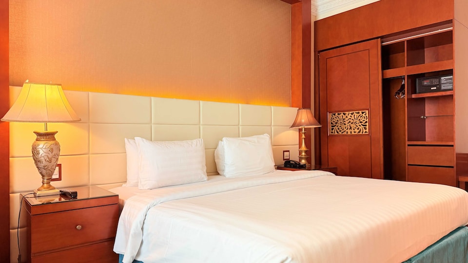 Sunday Hotel Al Barsha Dubai Mall of the Emirates Formerly Grand Excelsior Al Barsha , Al Quoz, Dubai
