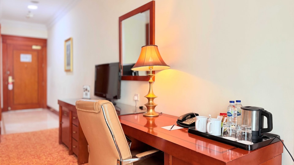 Sunday Hotel Al Barsha Dubai Mall of the Emirates Formerly Grand Excelsior Al Barsha , Al Quoz, Dubai