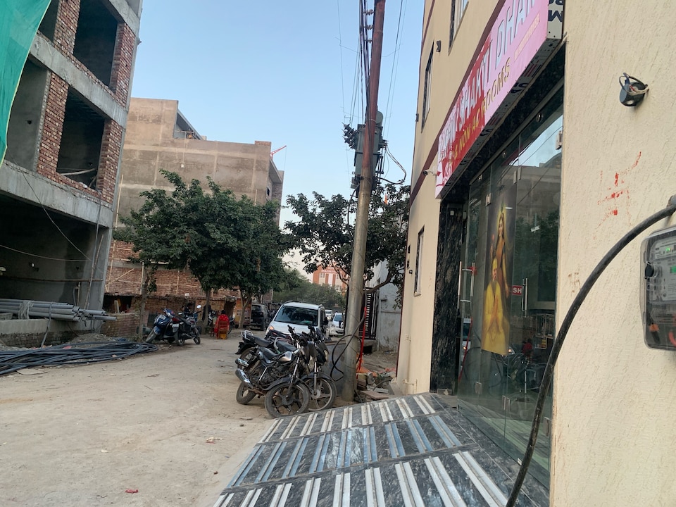 Hotel O Shiv Shakti Dham, Iskcon Vrindavan, Vrindavan