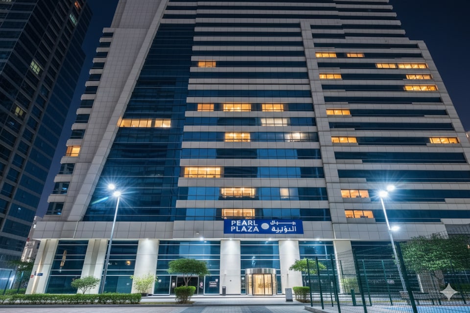 Luxurious & Exclusive Pearl Plaza Tower Near Corniche Beach , Madinat Zayed Abu Dhabi, Abu Dhabi