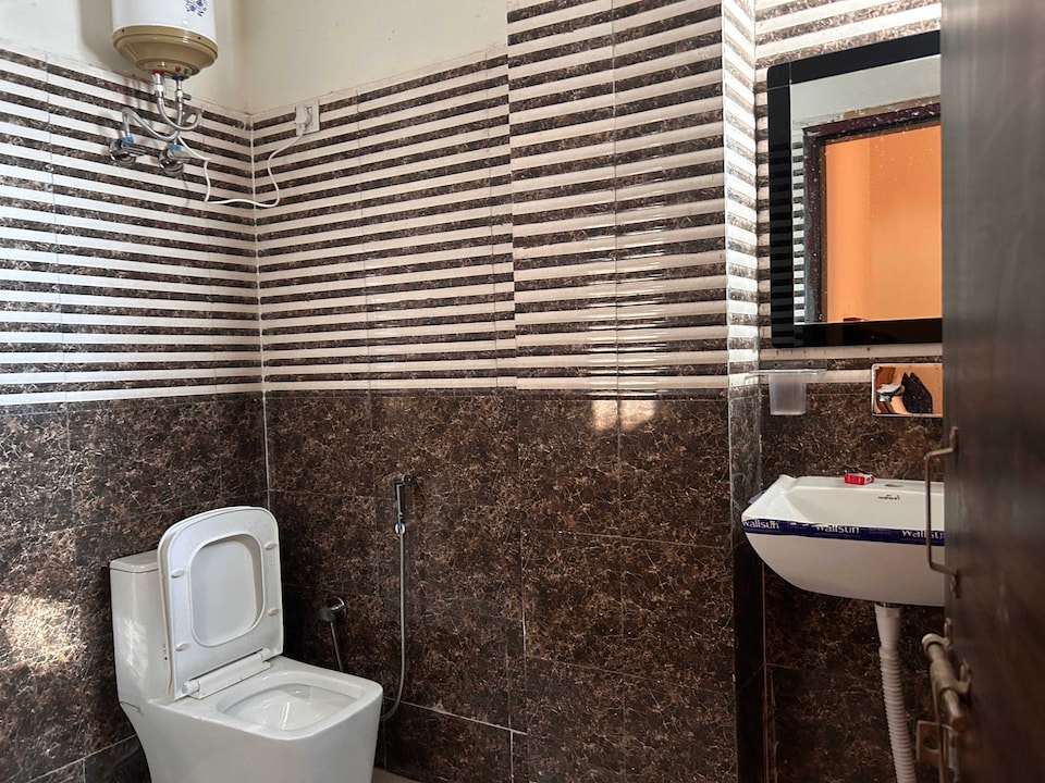 Hotel O Honey Lodge, Hansi, Hansi