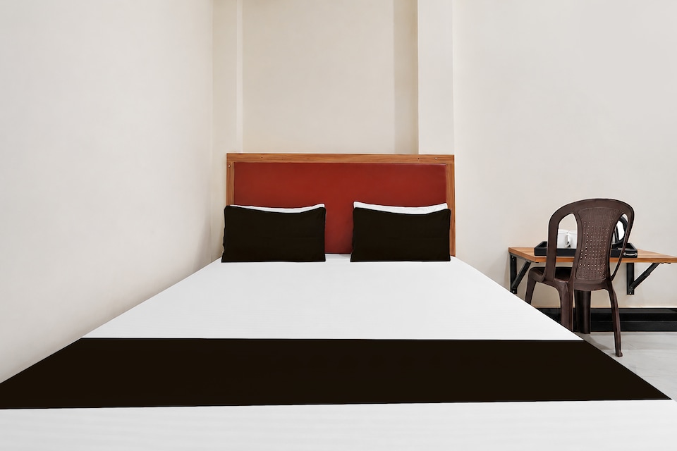 Hotel O RAJ PALACE HOMESTAY B&B, Sarnath Varanasi, Varanasi