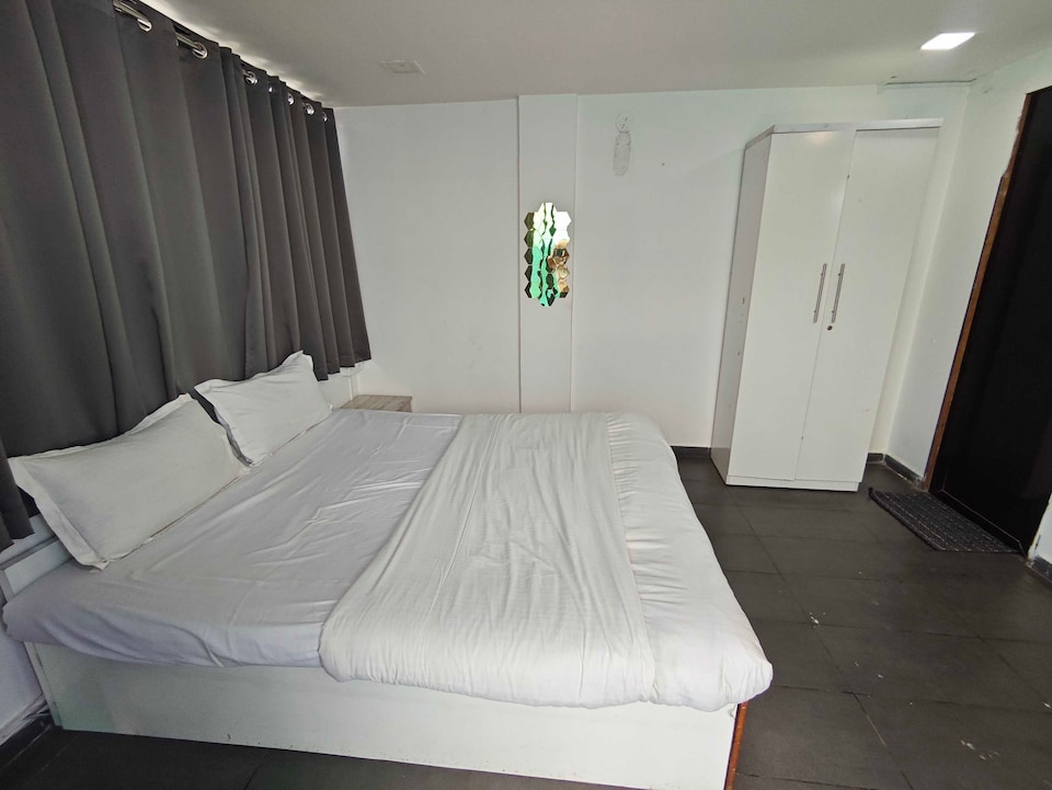 HOTEL O VIP Rooms, Hinjewadi Pune, Pune