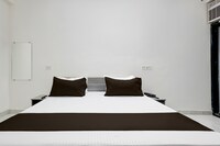 Super Townhouse Sector 8 Manesar