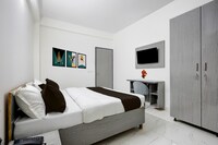 Super Townhouse Sector 8 Manesar