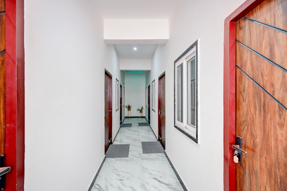 SPOT ON Suryanjay Inn, Golghar, गोरखपुर