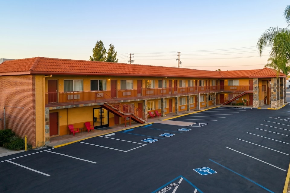 Om Park Inn and Suites El Cajon near San Diego, El Cajon, CA, El Cajon, CA