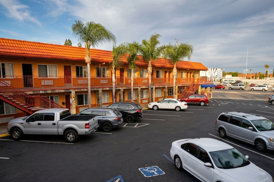 Om Park Inn and Suites El Cajon near San Diego, El Cajon, CA, El Cajon, CA
