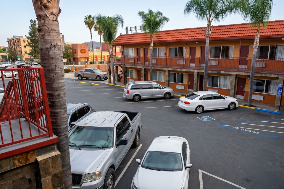 Om Park Inn and Suites El Cajon near San Diego, El Cajon, CA, El Cajon, CA