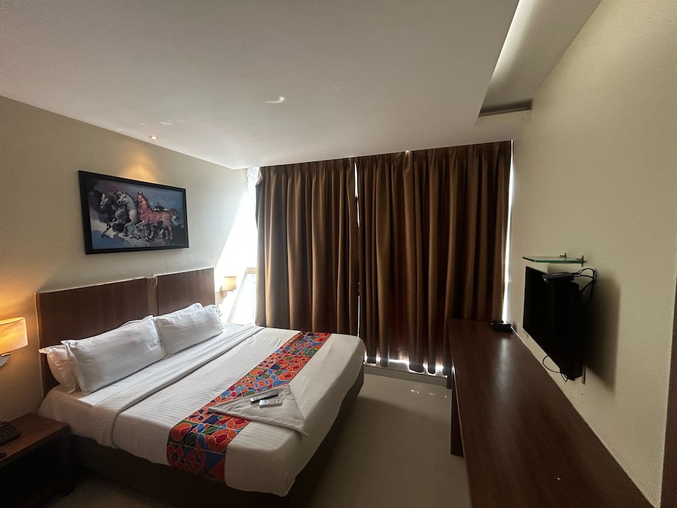 Townhouse MIDC Andheri Formerly Royal international, Mumbai International Airport, Mumbai