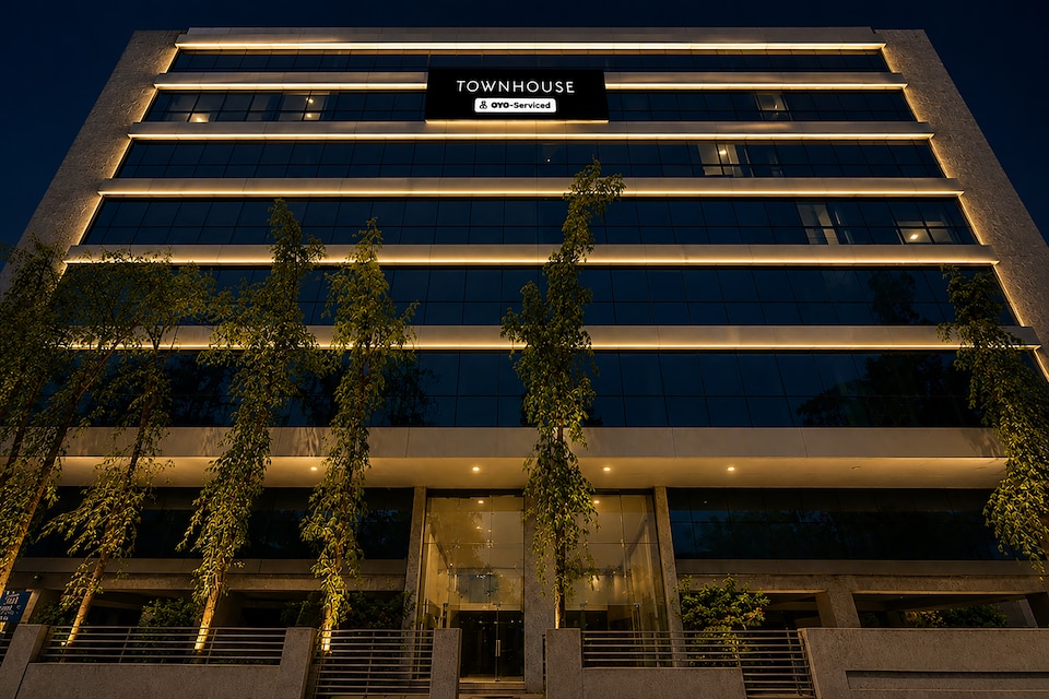 Townhouse MIDC Andheri Formerly Royal International, Mumbai International Airport, Mumbai