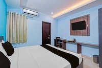 Super OYO Townhouse SSM Hospital Formerly The Arcas Hotel