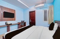 OYO Townhouse SSM Hospital Formerly The Arcas Hotel