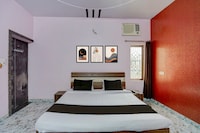 OYO Collection O Gorakhpur Mandir Formerly Pavitra Palace