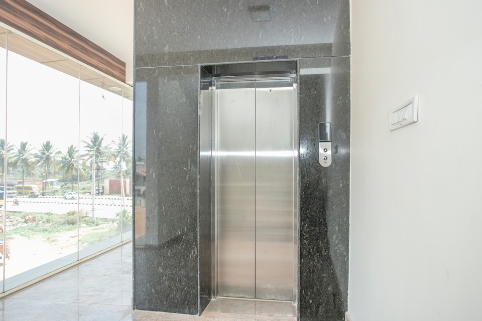 OYO 13745 CMN Stay, Whitefield Bangalore, Bangalore