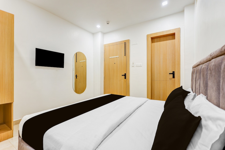 Townhouse Hotel City Avenue , Jhansi, Jhansi