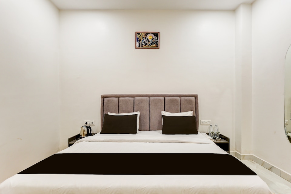 Townhouse Hotel City Avenue , Jhansi, झांसी