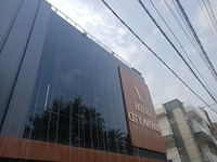 Townhouse Hotel City Avenue 