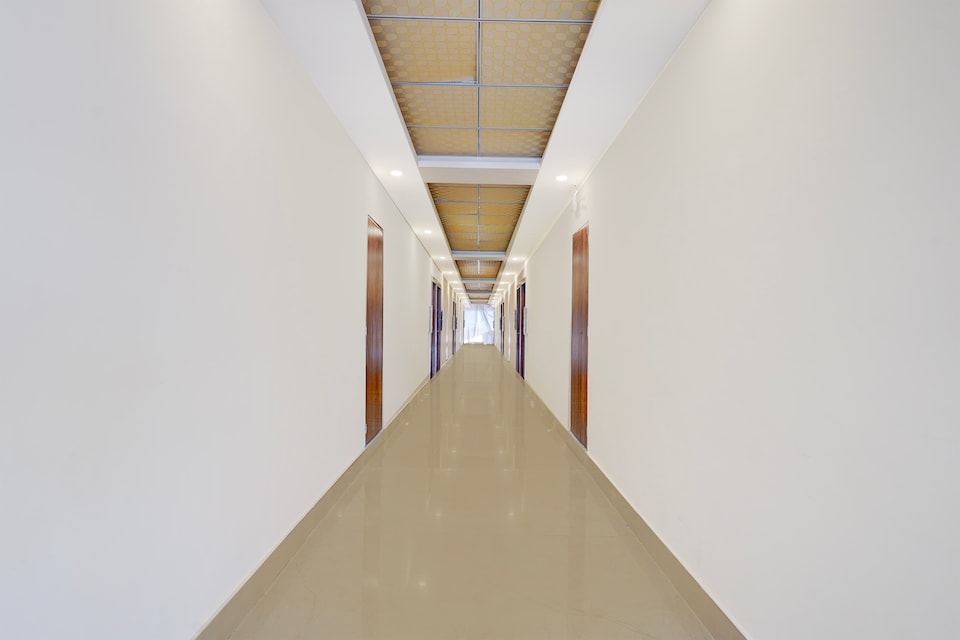 Hotel O PCR Continental , Rispana Pul Dehradun, Dehradun