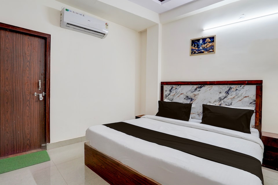 Hotel O  The Metro Inn, Noida City, Noida
