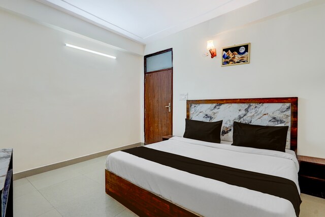 Hotel O  The Metro Inn