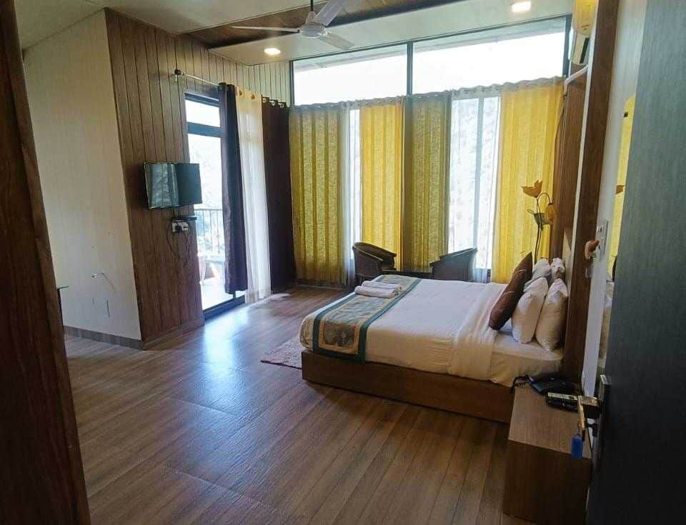 Palette ISBT Dehradun Formerly Hotel Le Hem, Dehradun ISBT, Dehradun