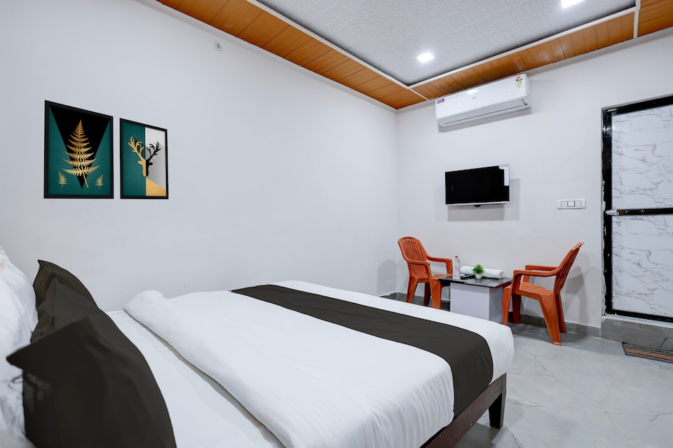 Hotel O Shri Villa Guest House, Bilaspur, Bilaspur