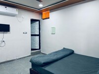 Hotel O Shri Villa Guest House