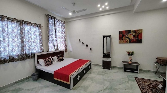 OYO 843349 THE ROYAL IN