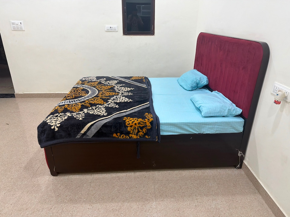 Hotel O Shri Gauri Shankar Dham , Iskcon Vrindavan, Vrindavan