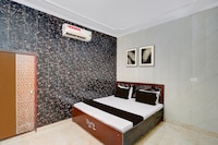 Hotel O Shri Gauri Shankar Dham 