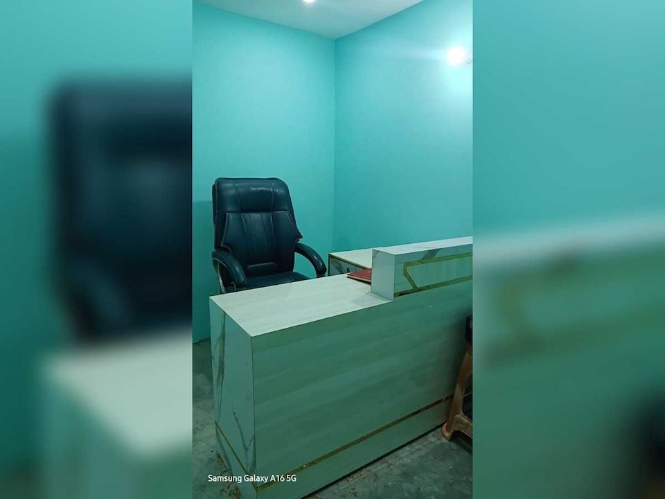 SPOT ON Royal Village Grand Hotel, Munourpur, Munourpur