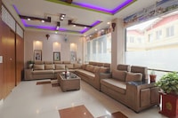 OYO 136 Hotel Om Plaza