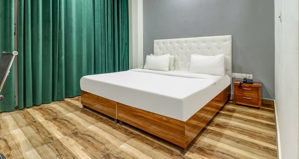 Hotel O The Better Inn, Golf Course Road, Gurgaon