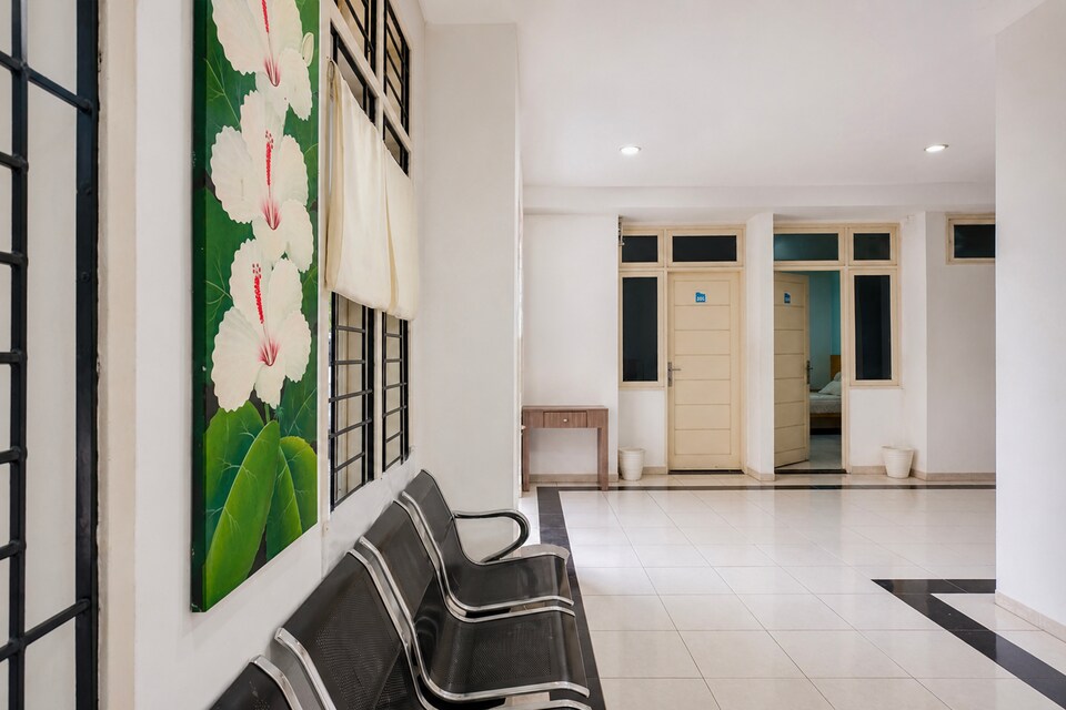 Hotel O near Bunda Thamrin Hospital formerly Airis Hotel, Medan, Medan