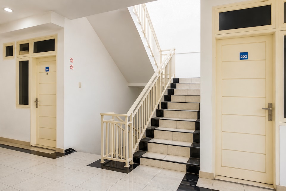 Hotel O near Bunda Thamrin Hospital formerly Airis Hotel, Medan, Medan