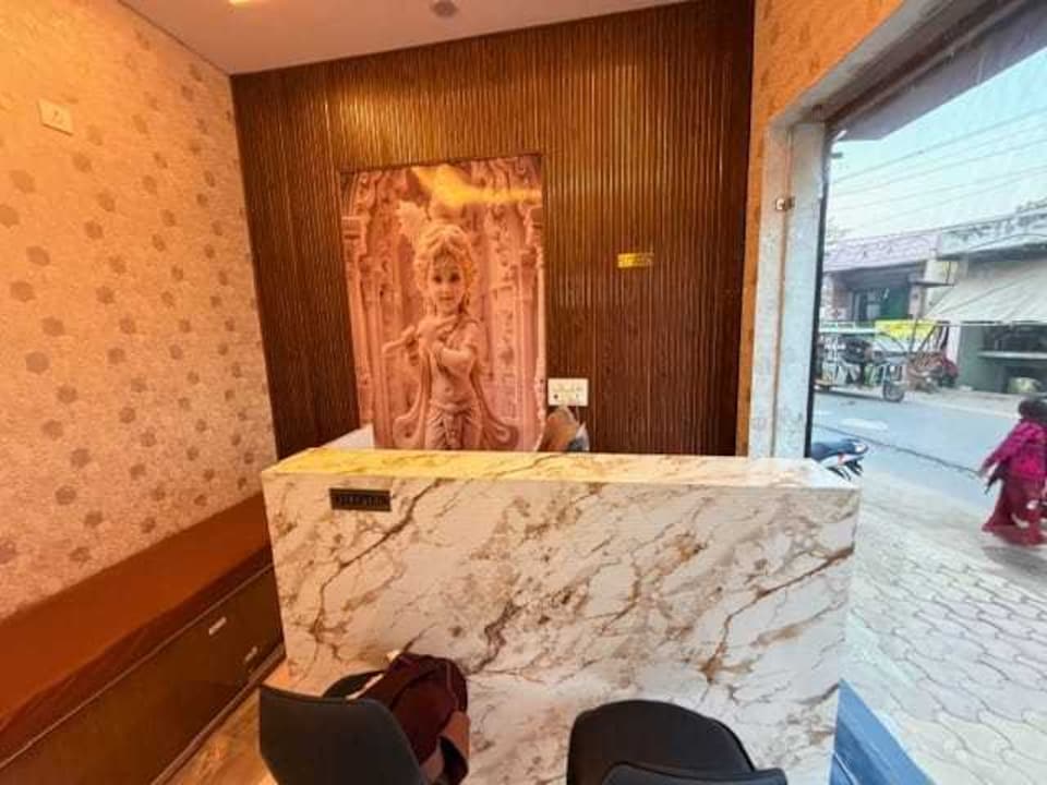  Hotel O Shree Kanhaiya Palace, Iskcon Vrindavan, Vrindavan