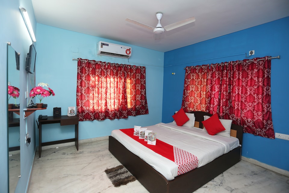 OYO Flagship 13770 Shuvam Guest House, Rajarhat Kolkata, Kolkata
