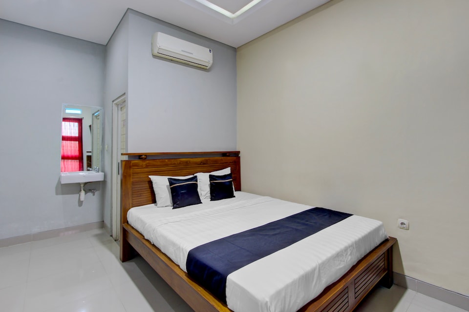 Hotel O House Of Fosil Syariah, Semarang, Semarang