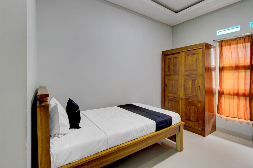 Hotel O House Of Fosil Syariah, Semarang, Semarang