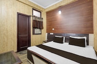  HOTEL KING PALACE & RESTAURANT 