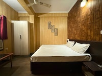 Hotel O Kings Palace & Restaurant 