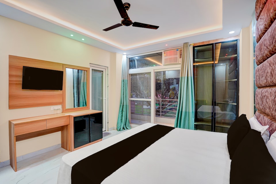 Hotel O Prime Comfort Stay, Greater Noida, Noida