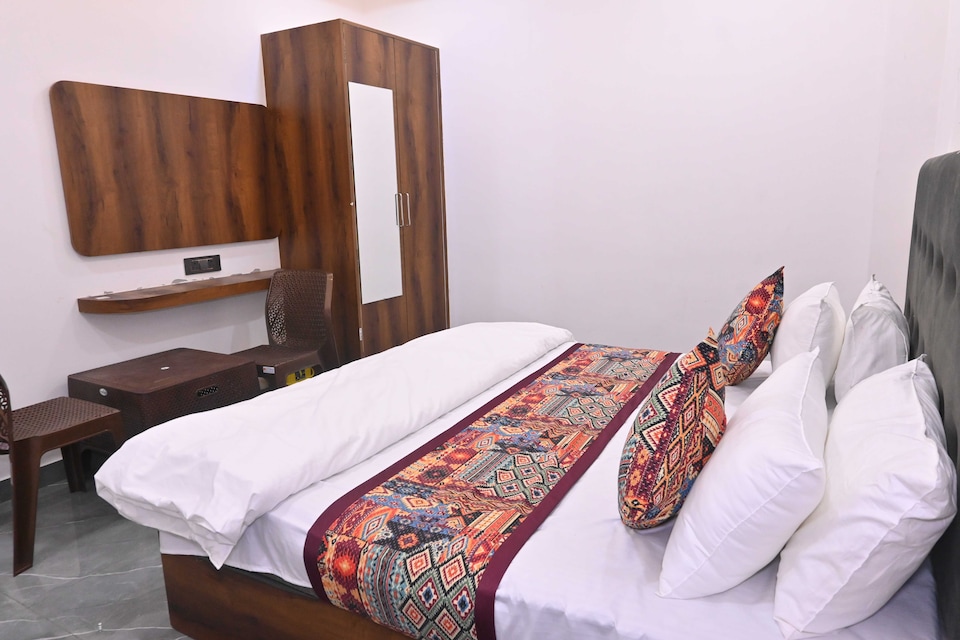 HOTEL O  APPLE TREE , Corporate Complex, Agra